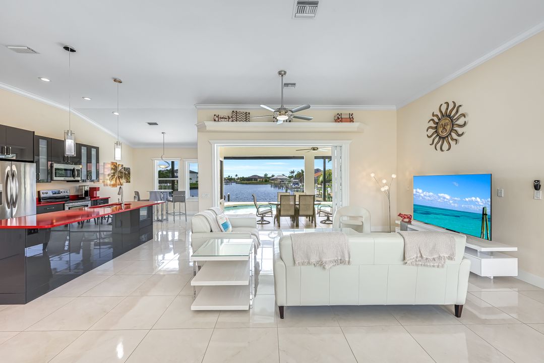 2714 SW 39th Terrace, Cape Coral, FL 33914