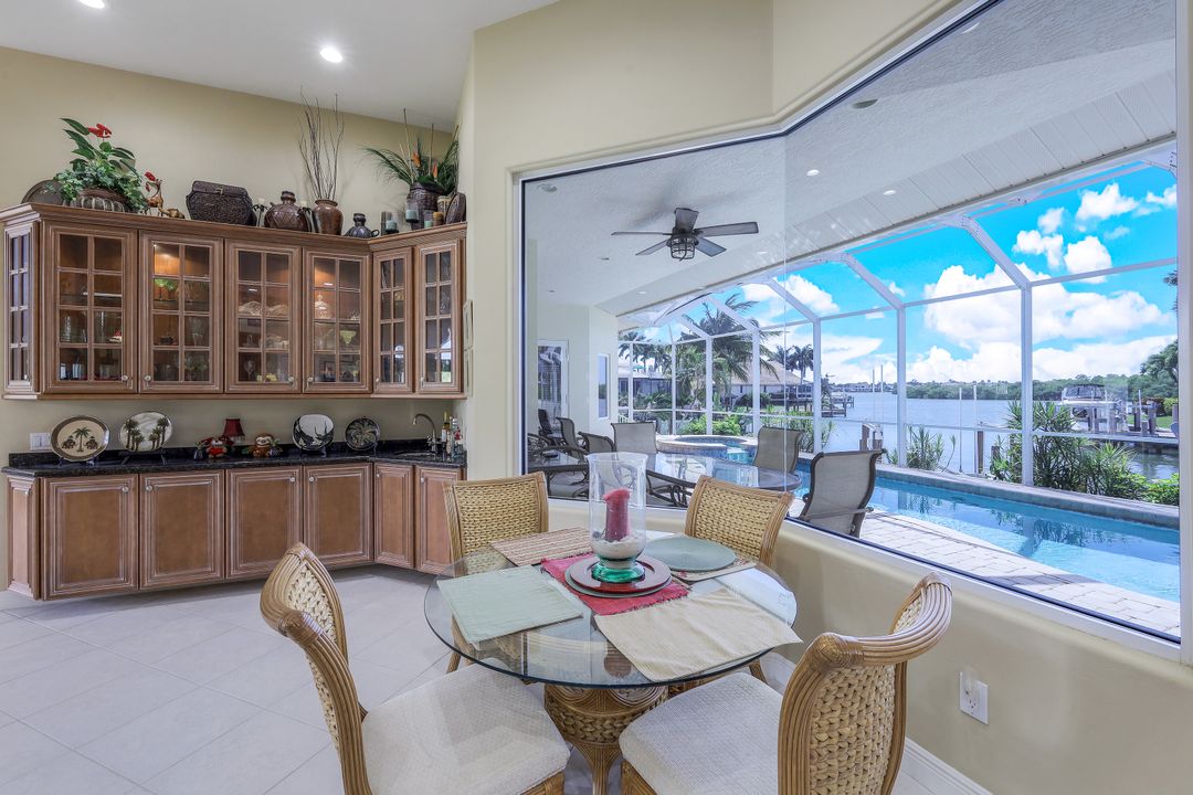 875 Hyacinth Ct, Marco Island, FL 34145