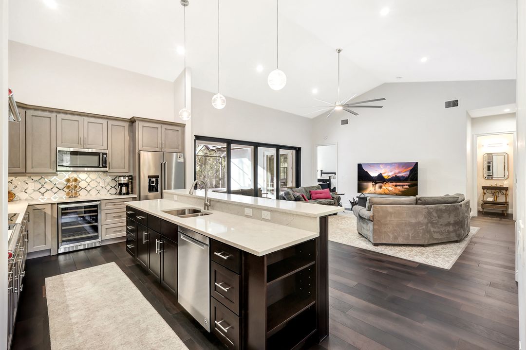 25526 Busy Bee Dr, Bonita Springs, FL 34135