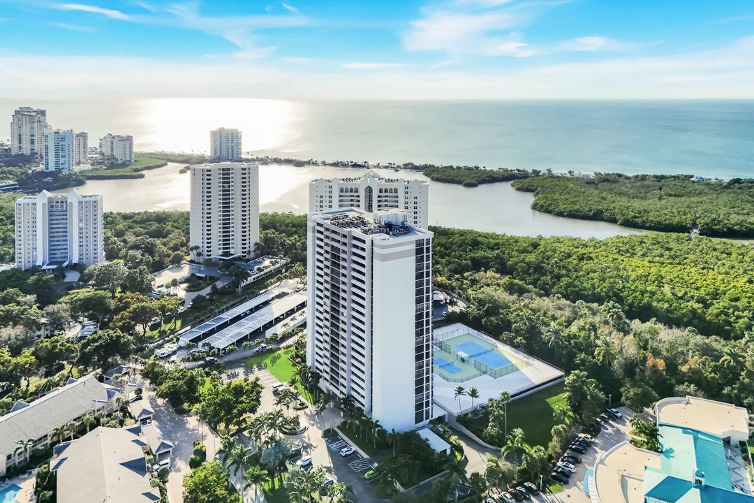 5601 Turtle Bay Dr #1802, Naples, FL 34108