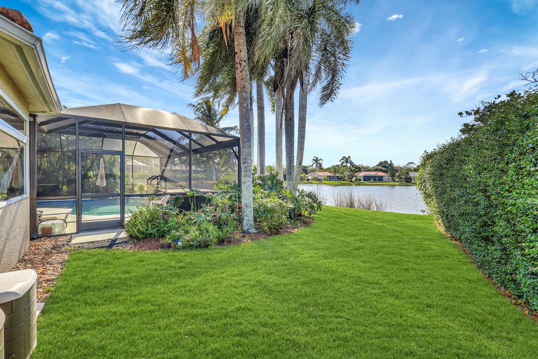 9471 Cedar Creek Dr, Bonita Springs, FL 34135