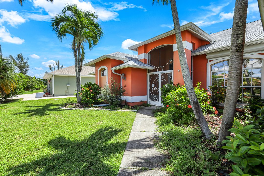 2143 SE 5th Ave, Cape Coral, FL 33990