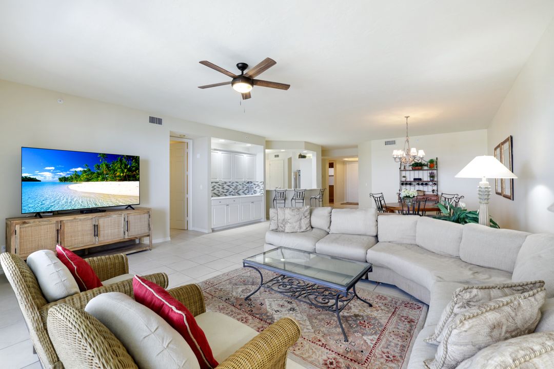 410 Flagship Dr #603, Naples, FL 34108