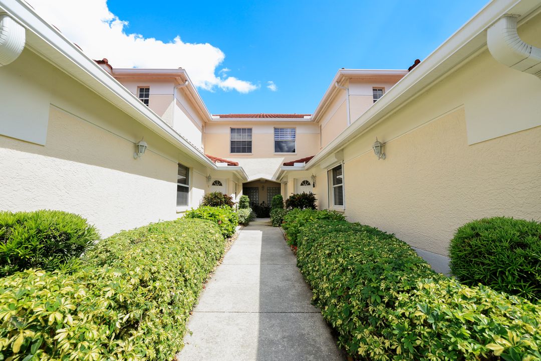 630 Lalique Cir #506, Naples, FL 34119