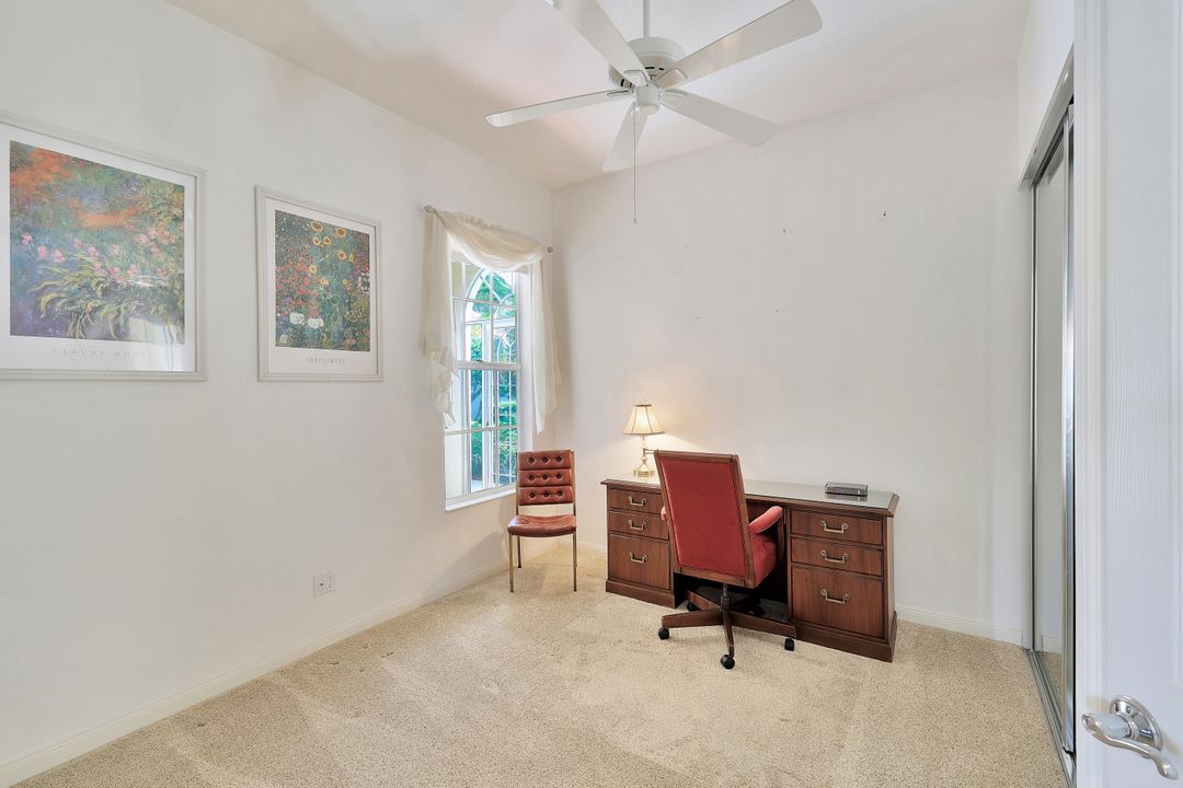 4917 San Pablo Ct, Naples, FL 34109