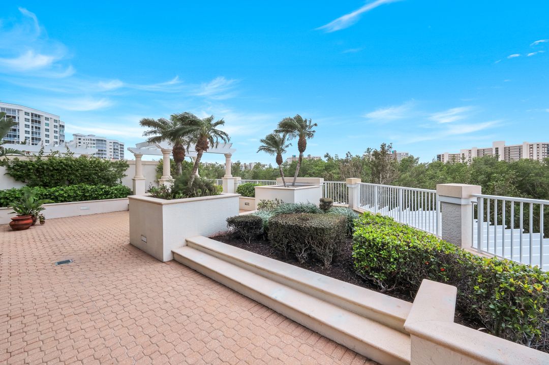 295 Grande Way #T03, Naples, FL 34110