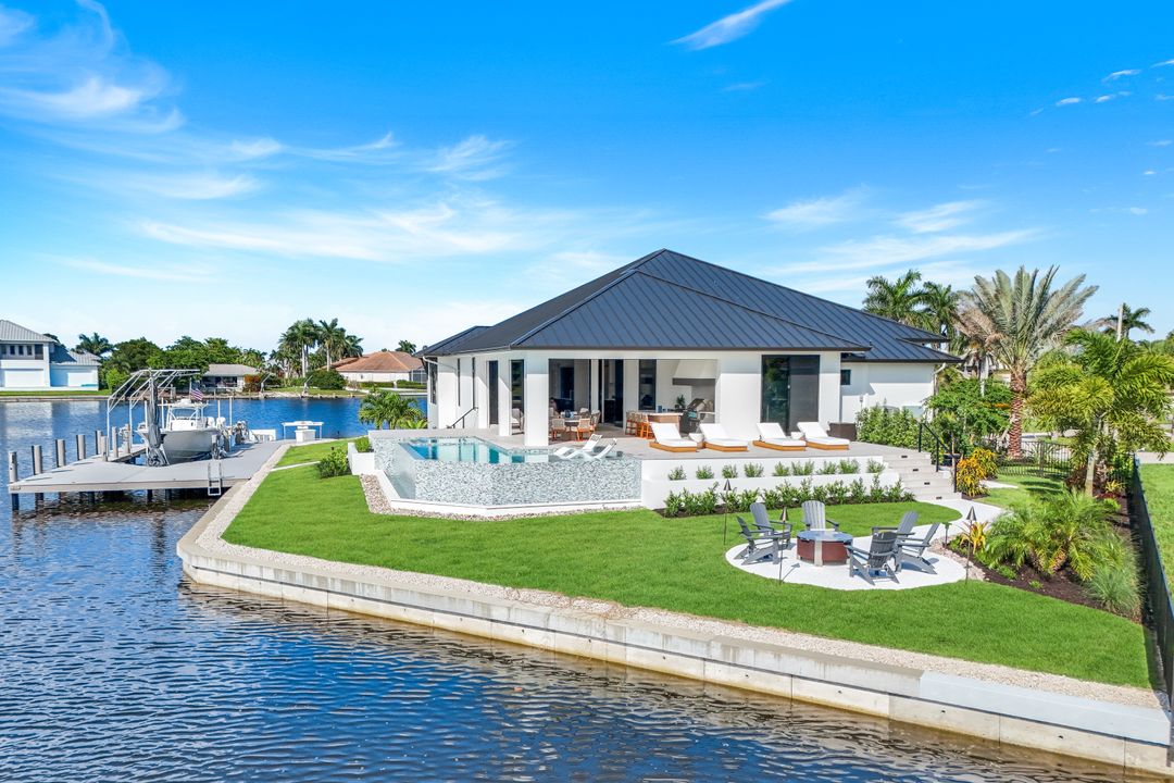 1610 Briarwood Ct, Marco Island, FL 34145