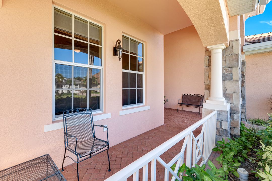 12910 Silverthorn Ct, Bonita Springs, FL 34135