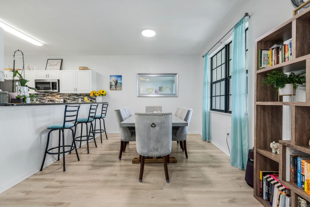 15239 Summit Pl Cir, Naples, FL 34119