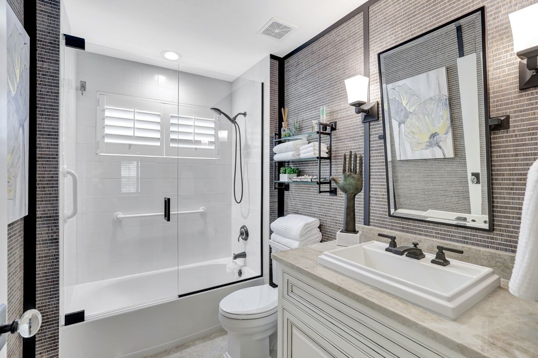 2540 Talon Ct #504, Naples, FL 34105