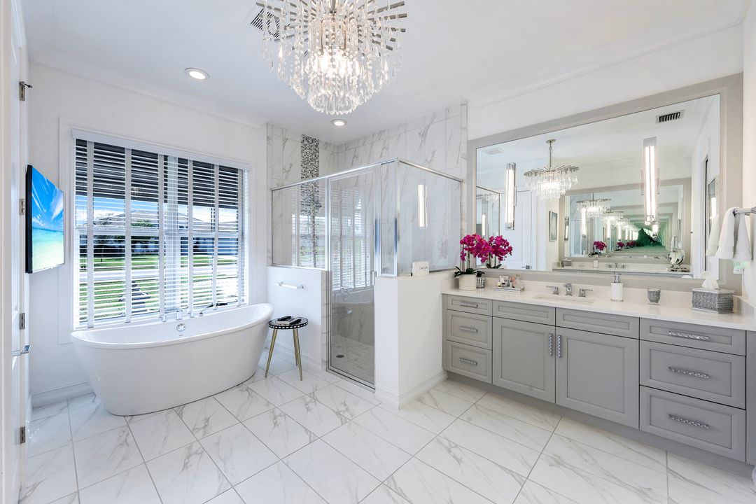 14448 Neptune Ave, Naples, FL 34114