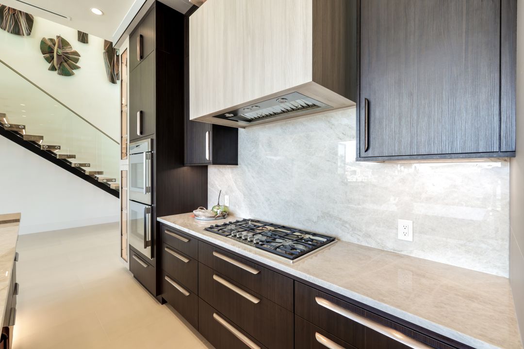 5384 Colonade Ct, Cape Coral, FL 33904