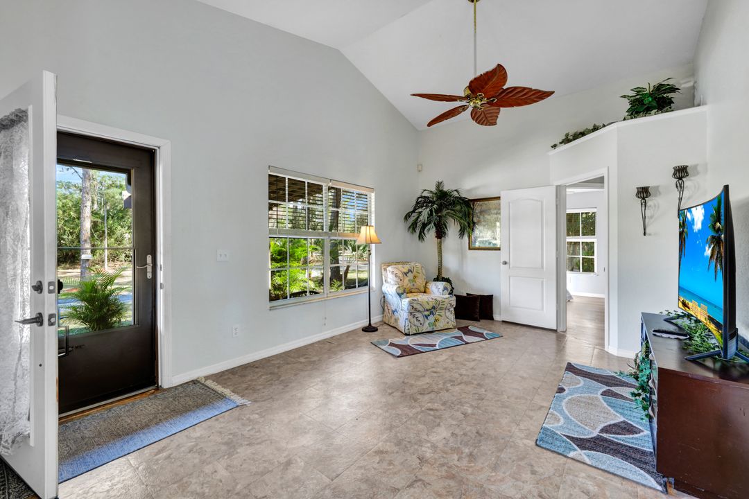825 23rd St SW, Naples, FL 34117