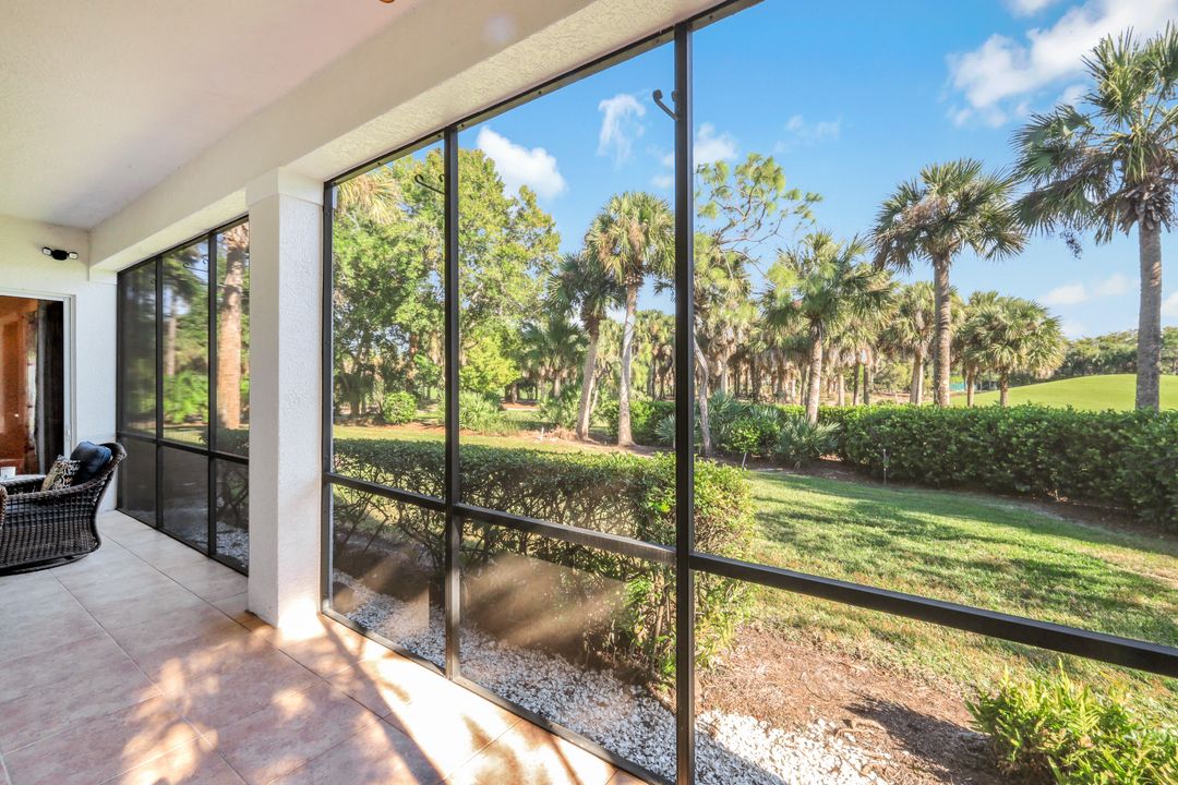 9002 Cascada Way #102, Naples, FL 34114