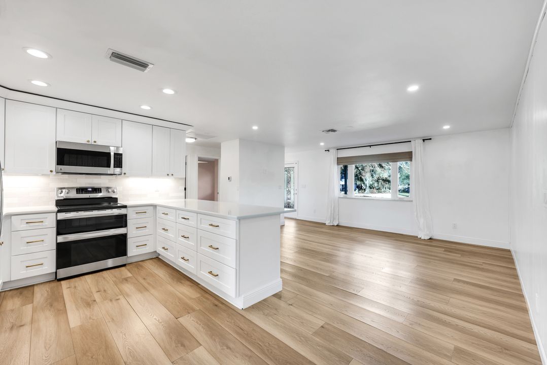 4900 Shady River Ln, Fort Myers, FL 33905