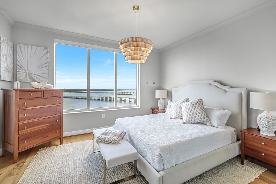 2090 W First St #2105, Fort Myers, FL 33901
