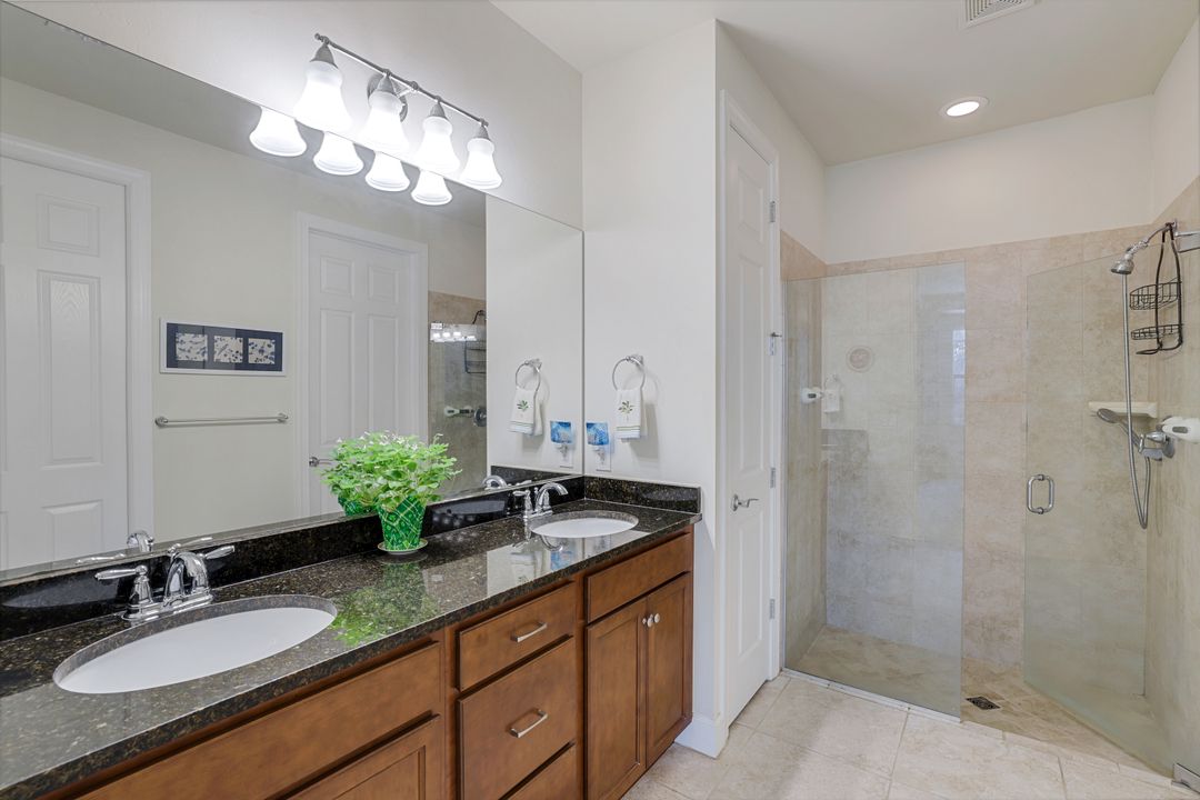 7113 Live Oak Dr, Naples, FL 34114