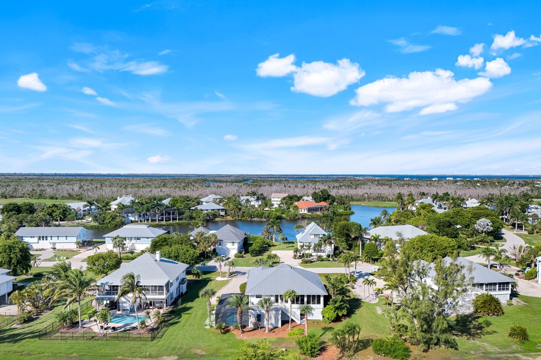 1417 Causey Ct, Sanibel, FL 33957