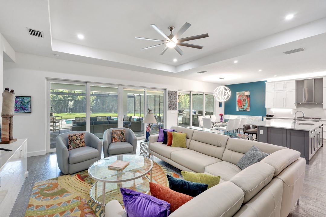 12083 Azalea Wy, Naples, FL 34120