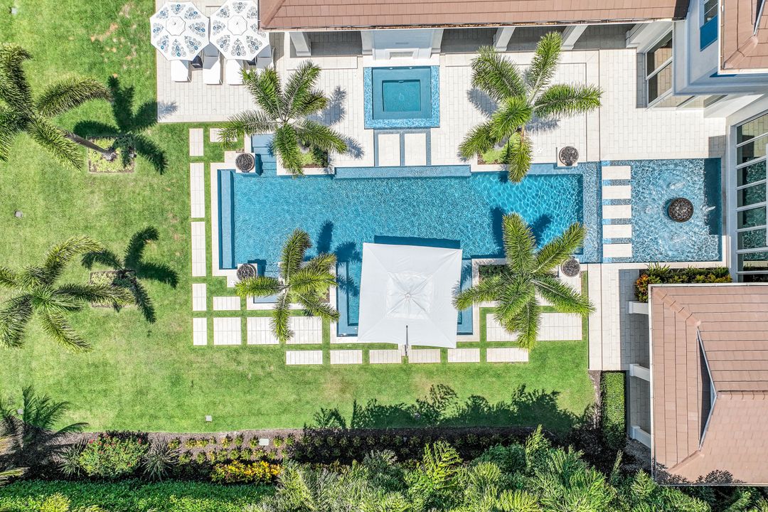 17412 Via Lugano Ct, Miromar Lakes, FL 33913