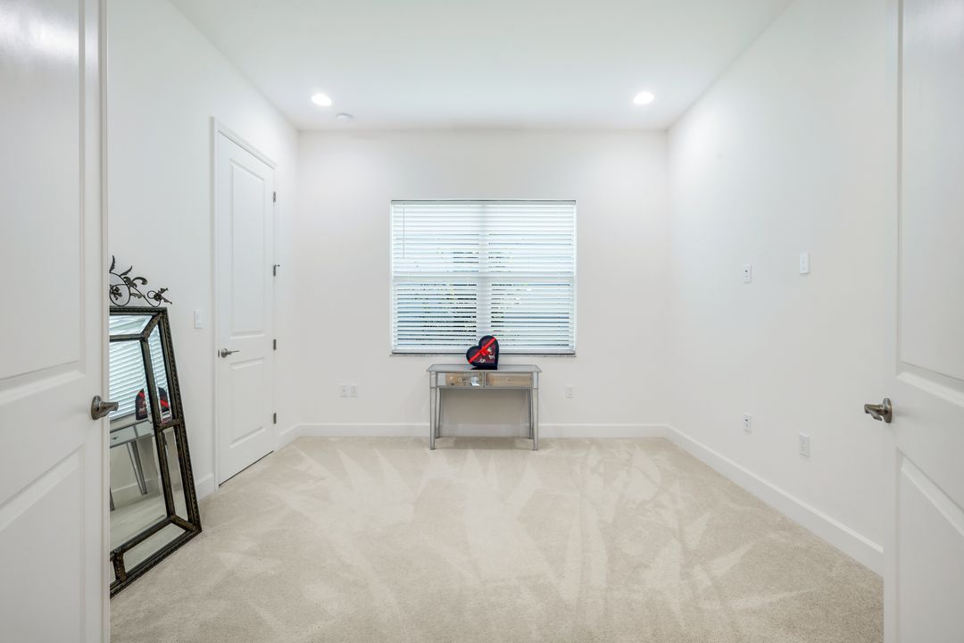 28604 Moraga Ln, Bonita Springs, FL 34135