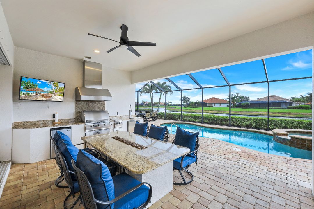 9360 Marble Stone Dr, Naples, FL 34120