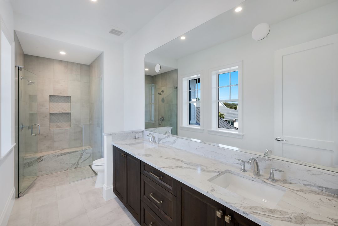 16728 Enclave Cir, Naples, FL 34110