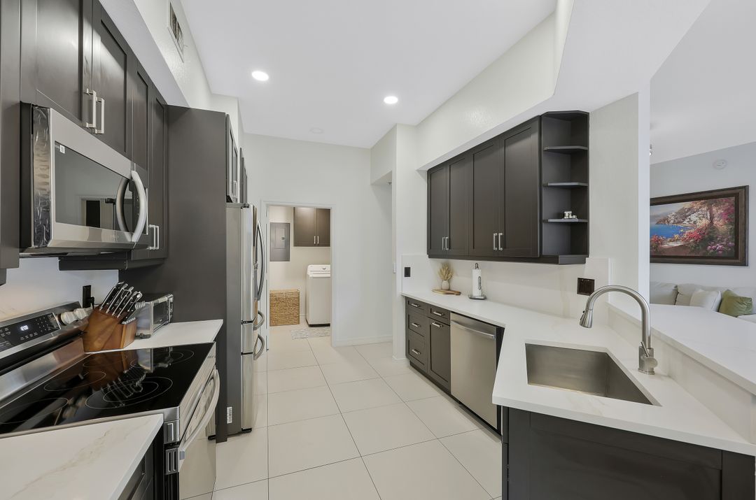 9210 Belleza Way #204, Fort Myers, FL 33908