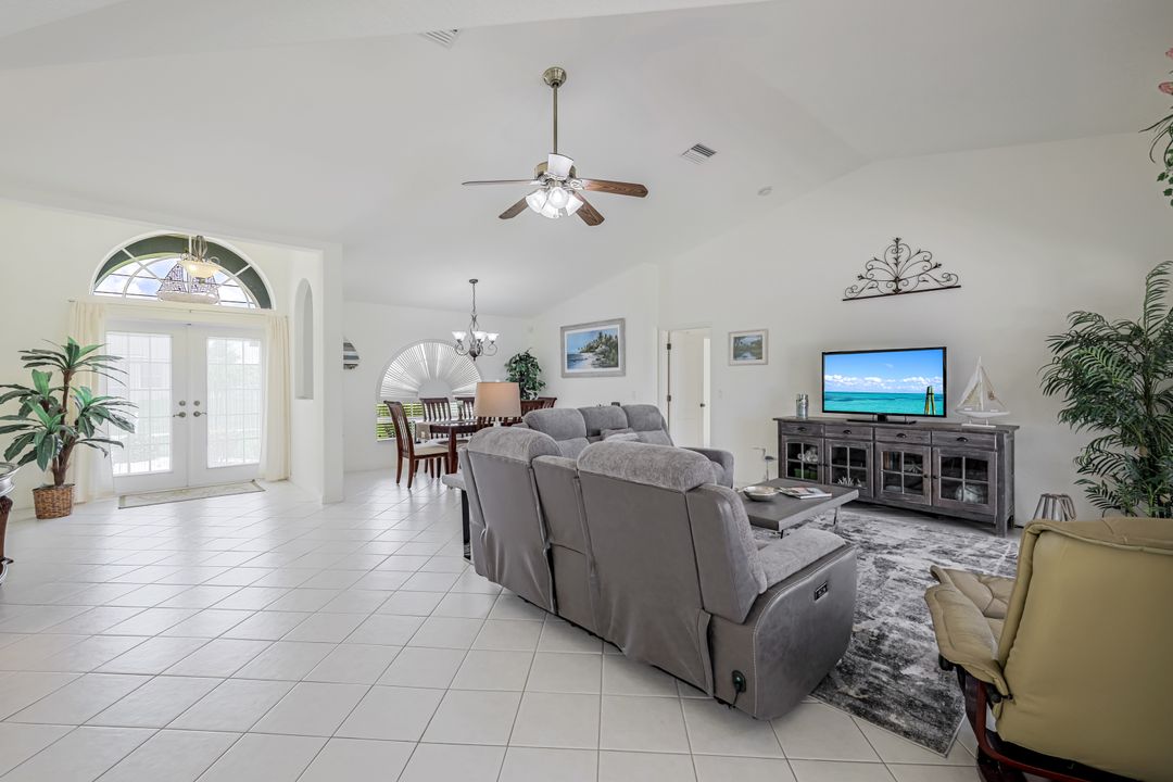 124 NE 6th St, Cape Coral, FL 33909