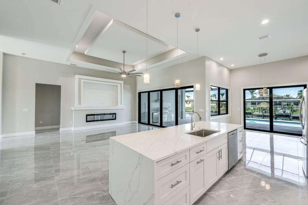 2113 SW 45th Terrace, Cape Coral, FL 33914