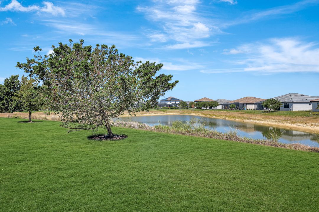 13842 Hunter Oak Dr, Fort Myers, FL 33913