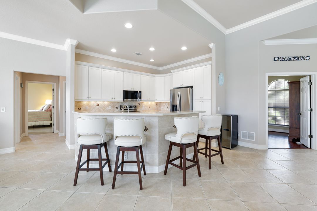 1557 Kingston Ct, Marco Island, FL 34145