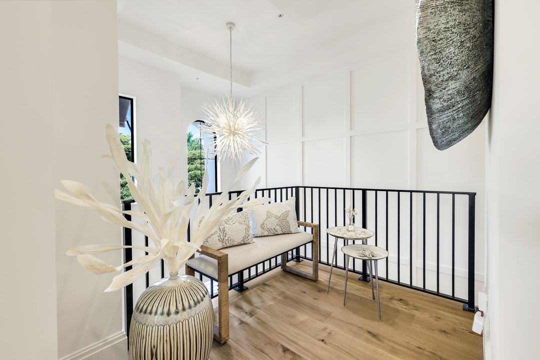 16320 Corsica Way #202, Naples, FL 34110