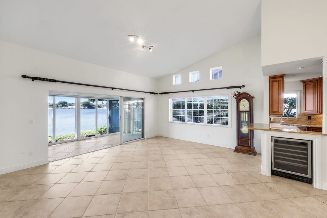 2626 Sailors Way, Naples, FL 34109