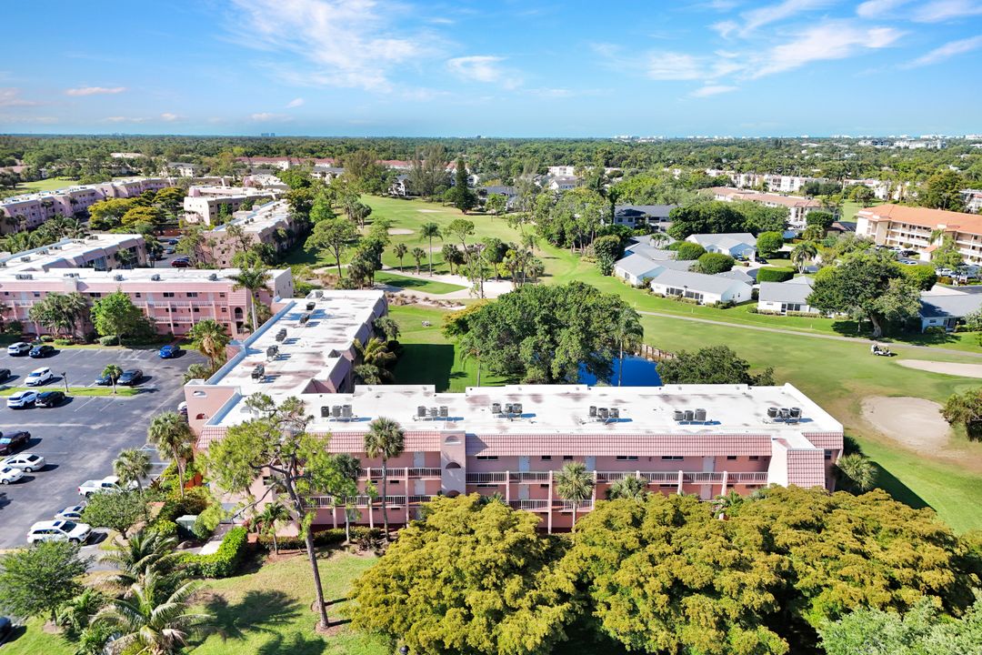 100 Forest Lakes Blvd #110, Naples, FL 34105