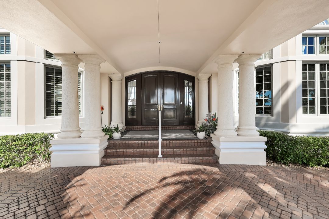 490 Renard Ct, Marco Island, FL 34145