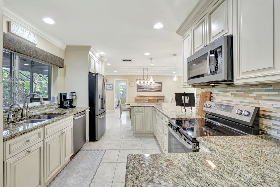 1293 Jamaica Rd, Marco Island, FL 34145