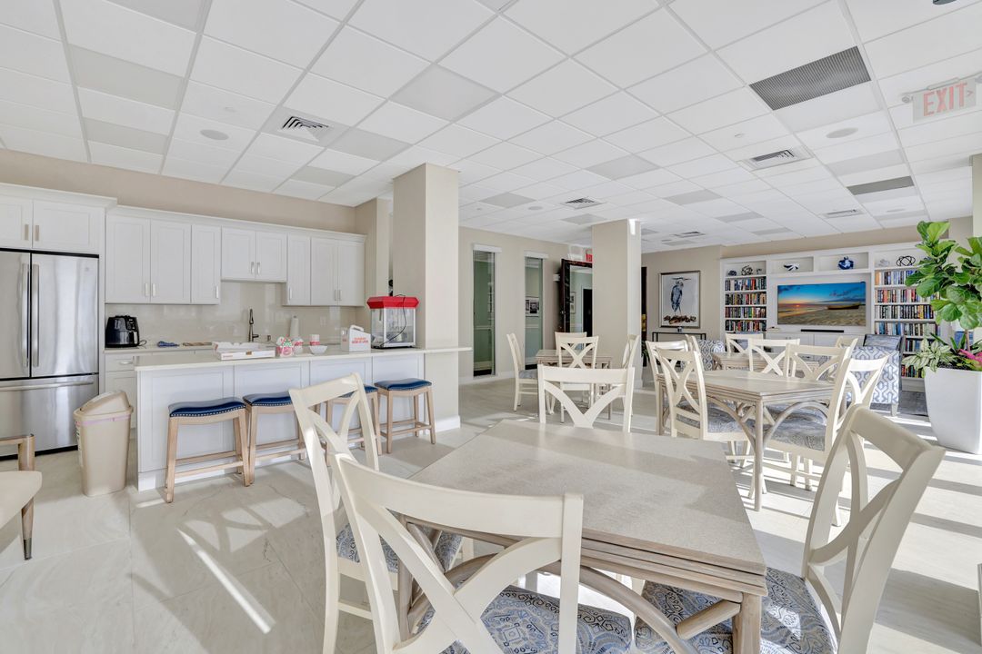 140 Seaview Ct #1803, Marco Island, FL 34145