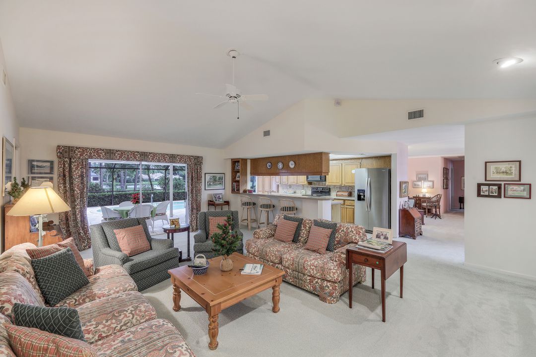 12888 Valewood Dr, Naples, FL 34119