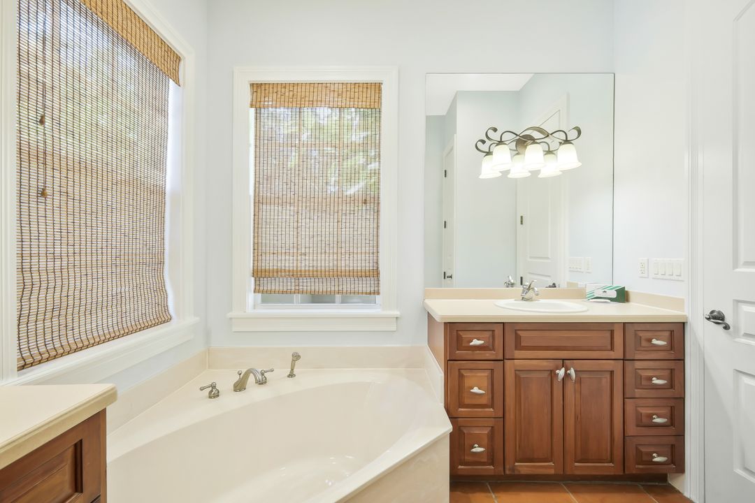 16167 Captiva Dr, Captiva, FL 33924