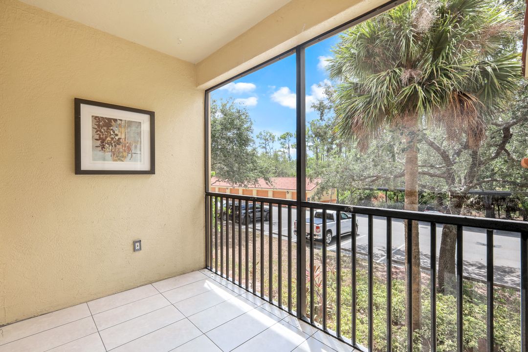 7925 Preserve Cir #325, Naples, FL 34119