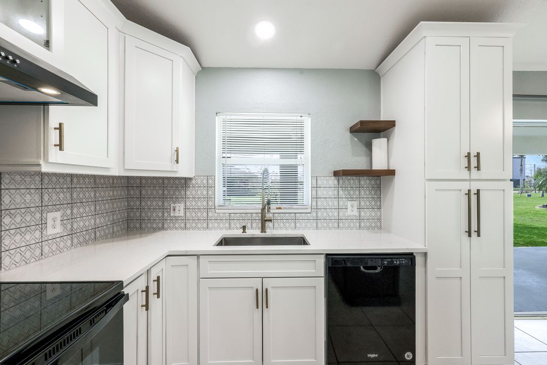 4123 SW 17th Ave, Cape Coral, FL 33914