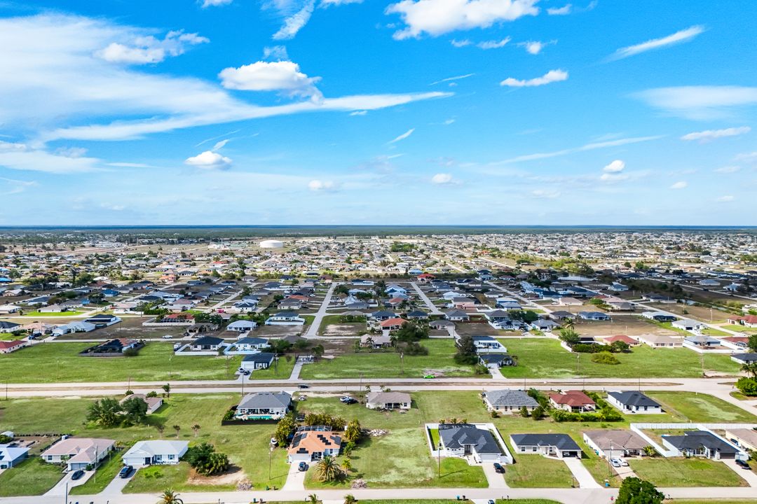 1020 Diplomat Pkwy W, Cape Coral, FL 33993