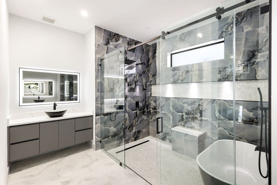 2833 SW 25th Ave, Cape Coral, FL 33914