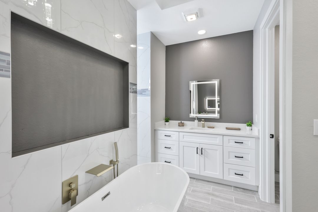 4401 NW 32nd Ln, Cape Coral, FL 33993