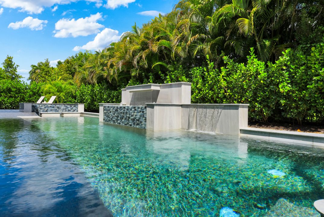 767 Park Shore Dr, Naples, FL 34103