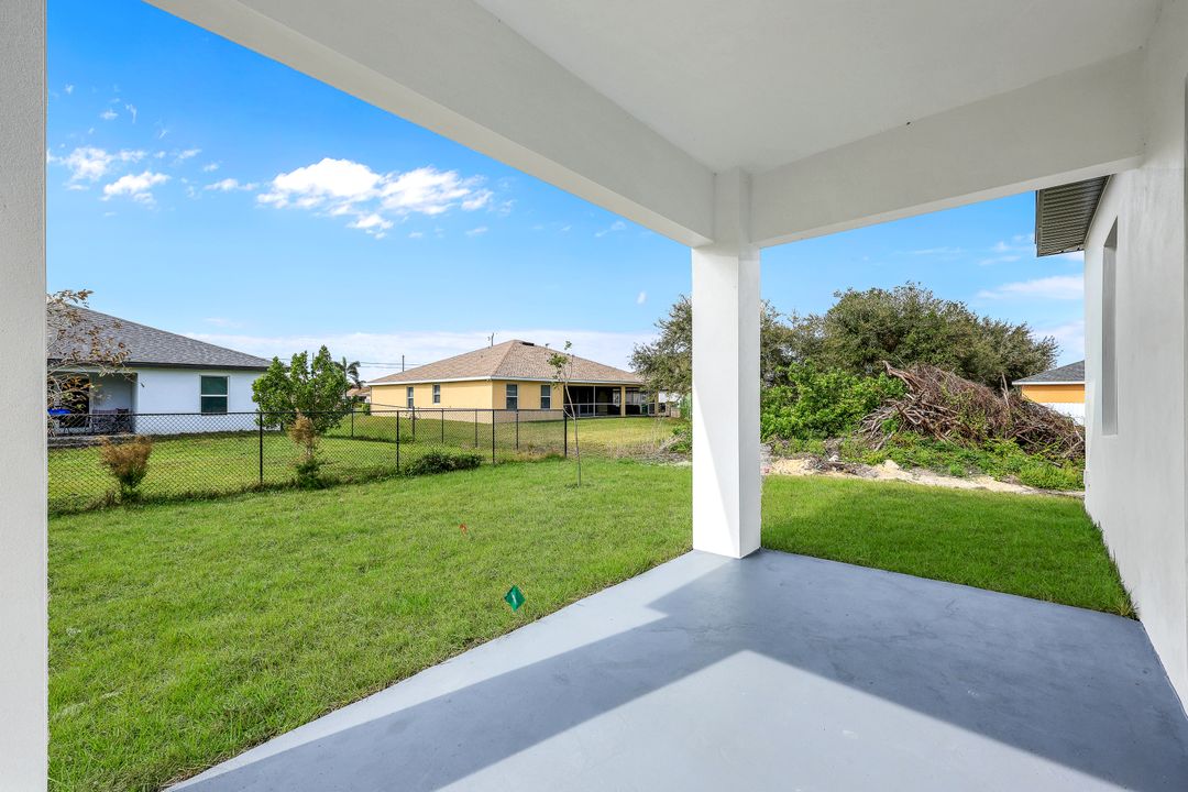 4138 NE 23rd Ave, Cape Coral, FL 33993