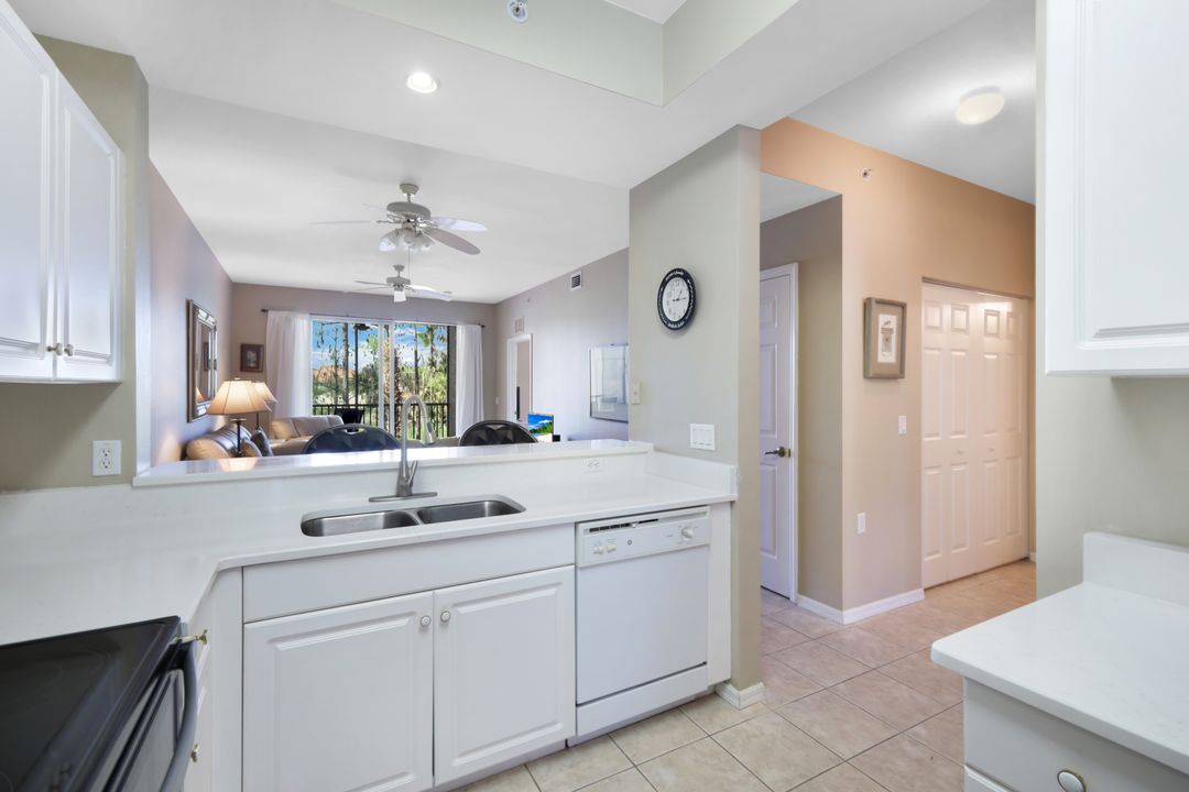 4000 Loblolly Bay Dr #203, Naples, FL 34114