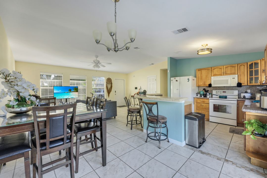 705 SW 27th Terrace, Cape Coral, FL 33914