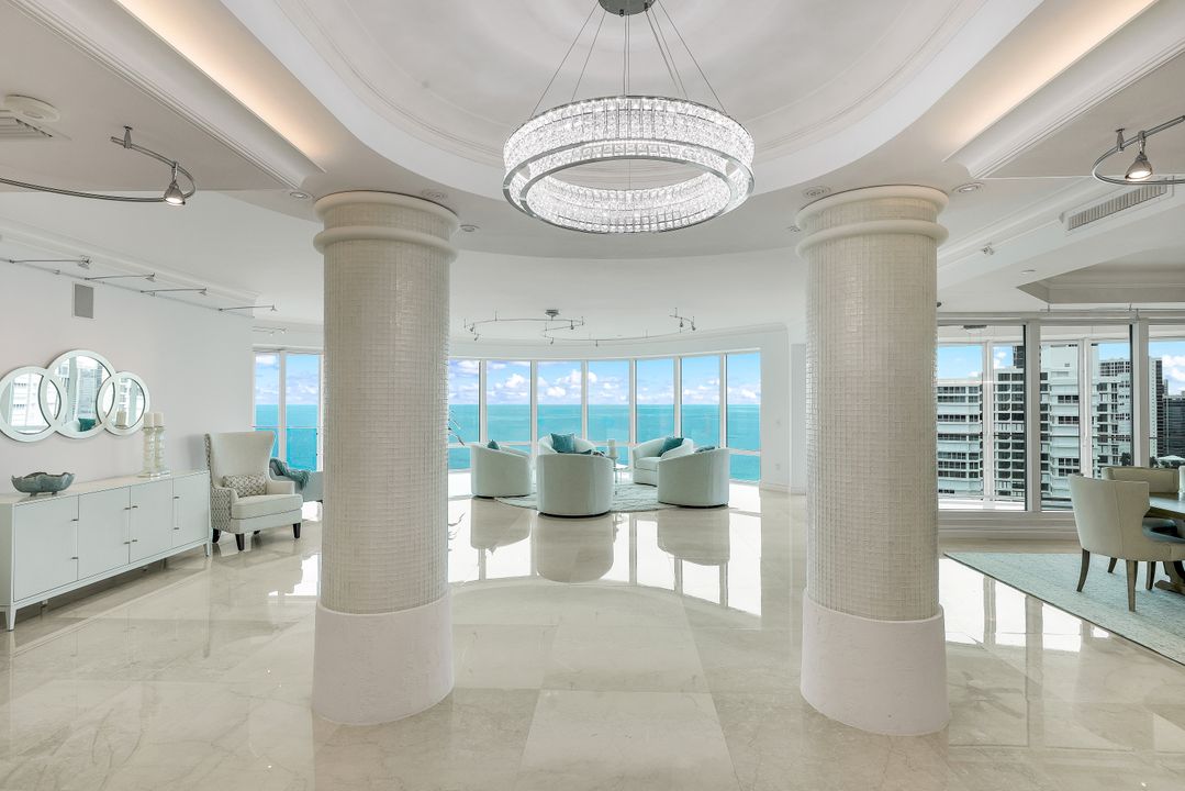 4101 Gulf Shore Blvd N #17N, Naples, FL 34103